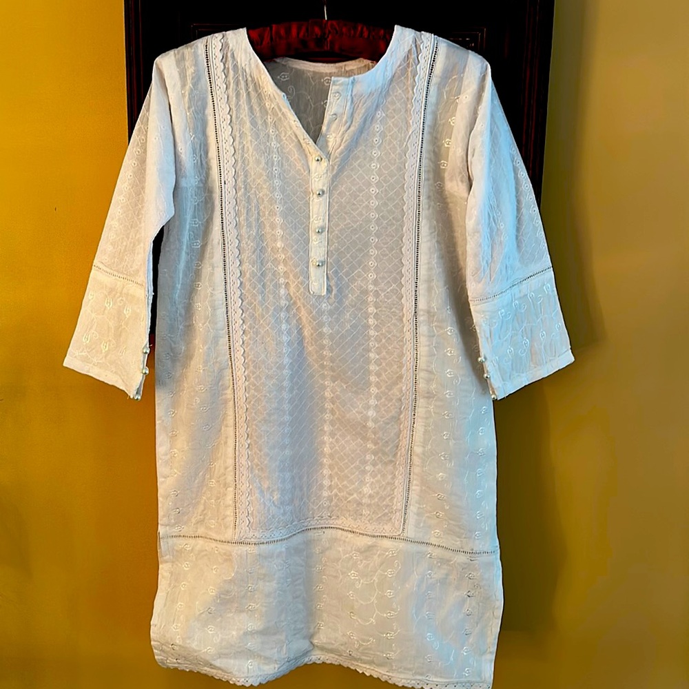 White Eyelet Top Kameez Kurta Tunic lace insets & pearl buttons Cotton pakistani